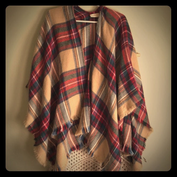 Plaid Shawl - Picture 1 of 2